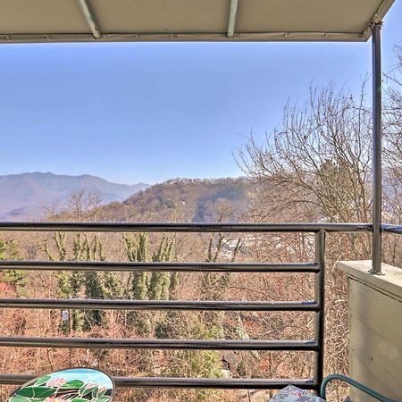 Unique Smokies Ski Shack With Mountain-Top View Gatlinburg Luaran gambar
