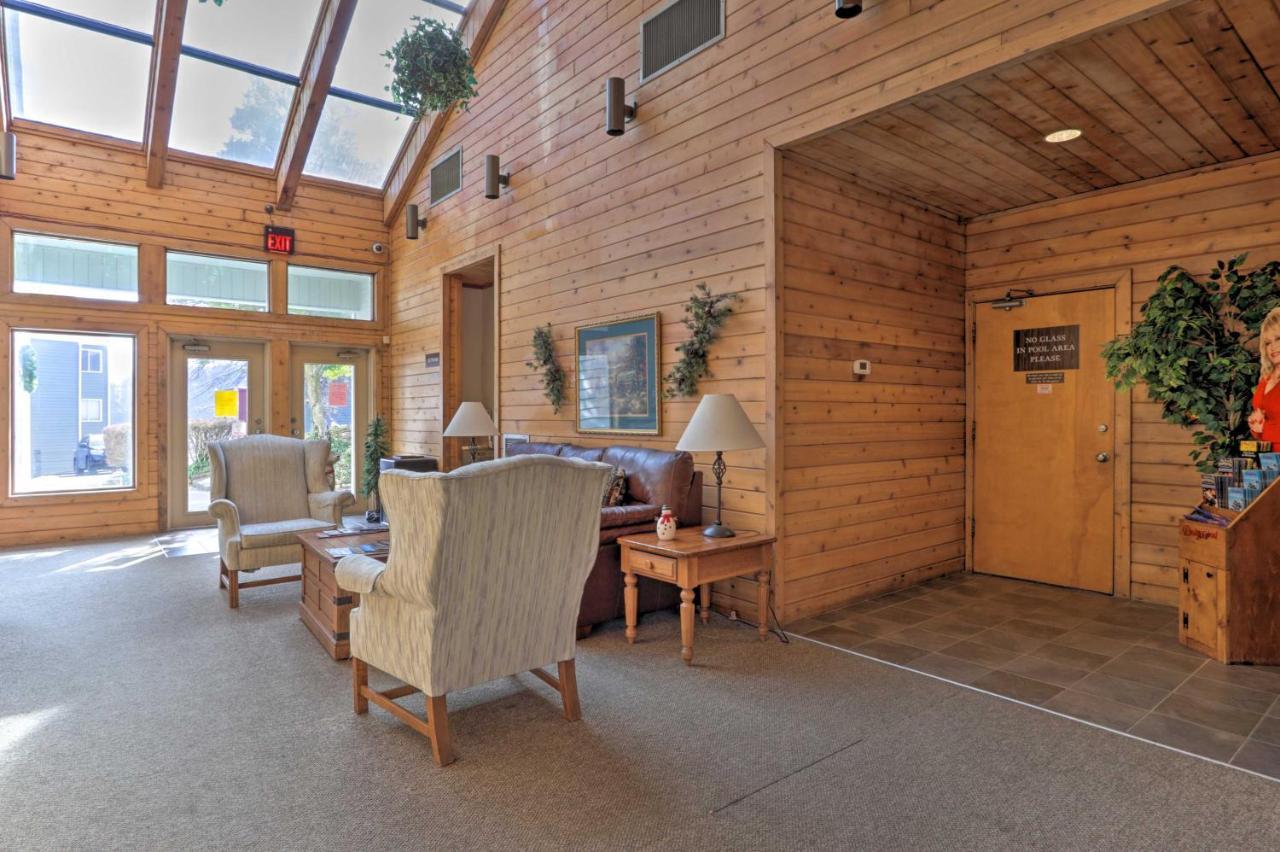 Unique Smokies Ski Shack With Mountain-Top View Gatlinburg Luaran gambar